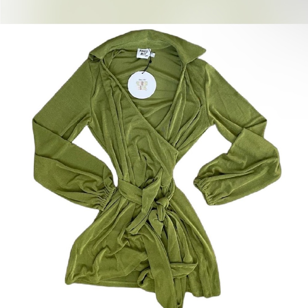 Princess Polly party time mini dress green low impact

Never worn with tag!